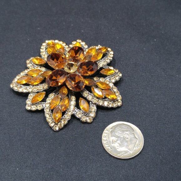 Vintage Floral Light Dark Topaz Rhinestones Brooch Pendant Combo, 1990s, 2 Inch - Picture 7 of 7
